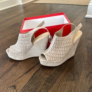 Stylish Beige Wedge Sandals